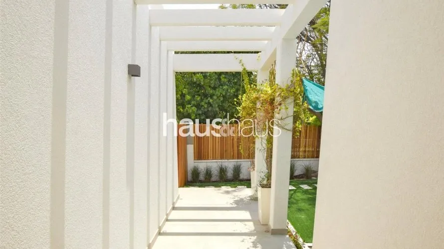 5 bedrooms villa for sale , Arabian Ranches, Dubai, UAE No. 804 № 12