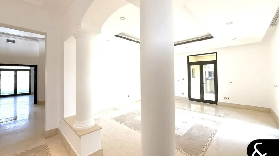 6 bedrooms villa for sale , Signature Villas, Palm Jumeirah, Dubai, UAE No. 1303 № 26