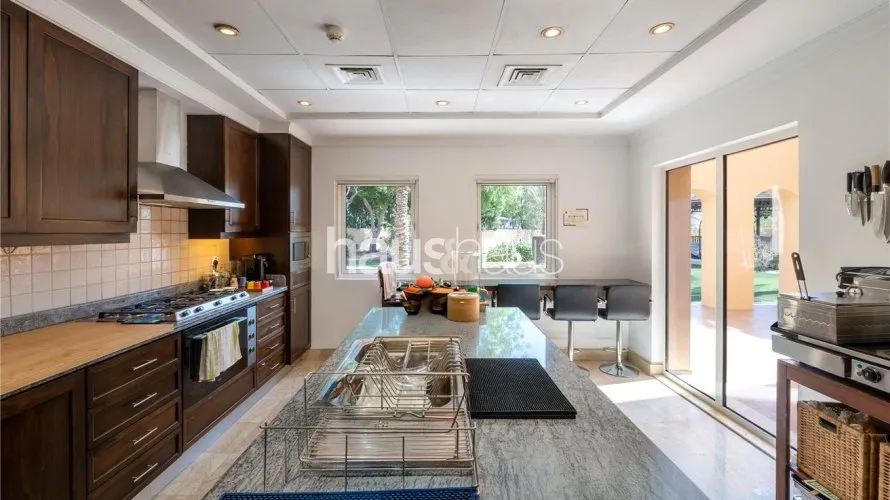 7 bedrooms villa for sale , Arabian Ranches, Dubai, UAE No. 778 № 9