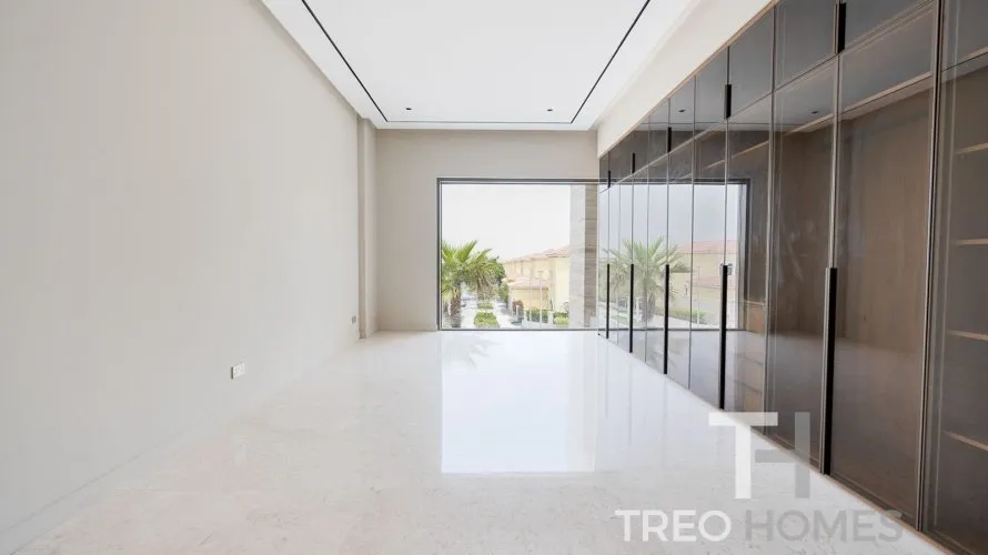 6 bedrooms villa for sale , Jumeirah Park, Dubai, UAE No. 643 № 21