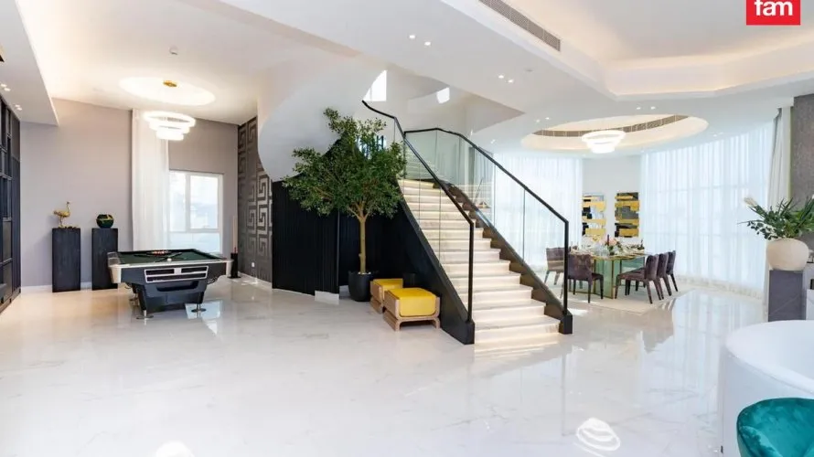 5 bedrooms villa for sale , Al Wasl, Dubai, UAE No. 689 № 17