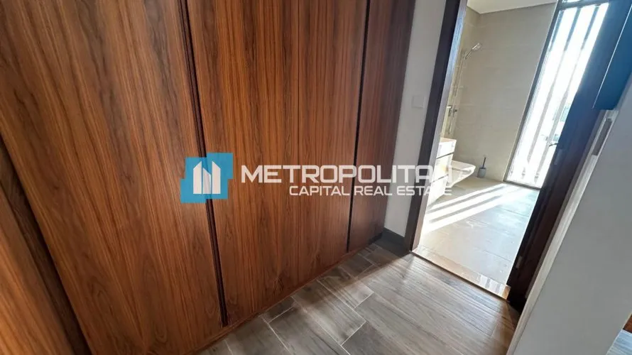 5 bedrooms villa for sale , Abu Dhabi, UAE No. 1385 № 9