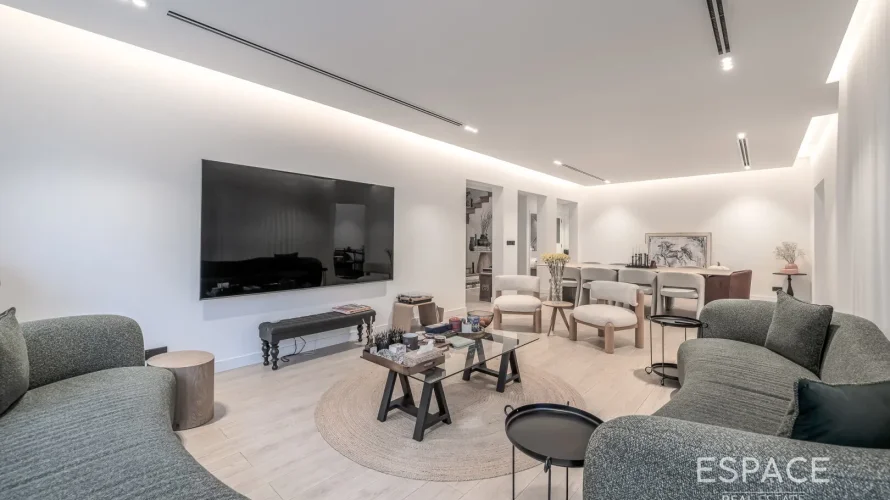 5 bedrooms villa for sale , Arabian Ranches, Dubai, UAE No. 1023 № 1