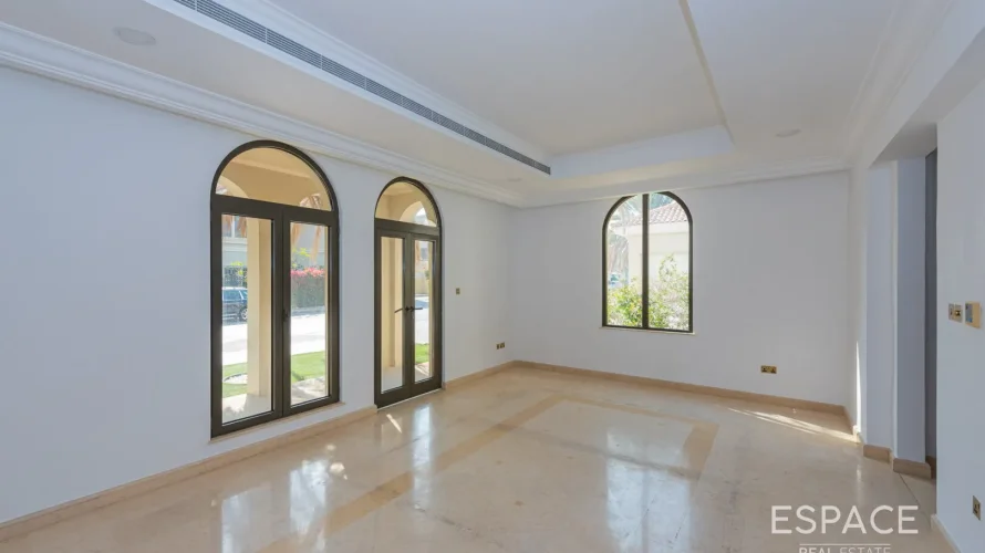 5 bedrooms villa for sale , Palm Jumeirah, Dubai, UAE No. 1032 № 11
