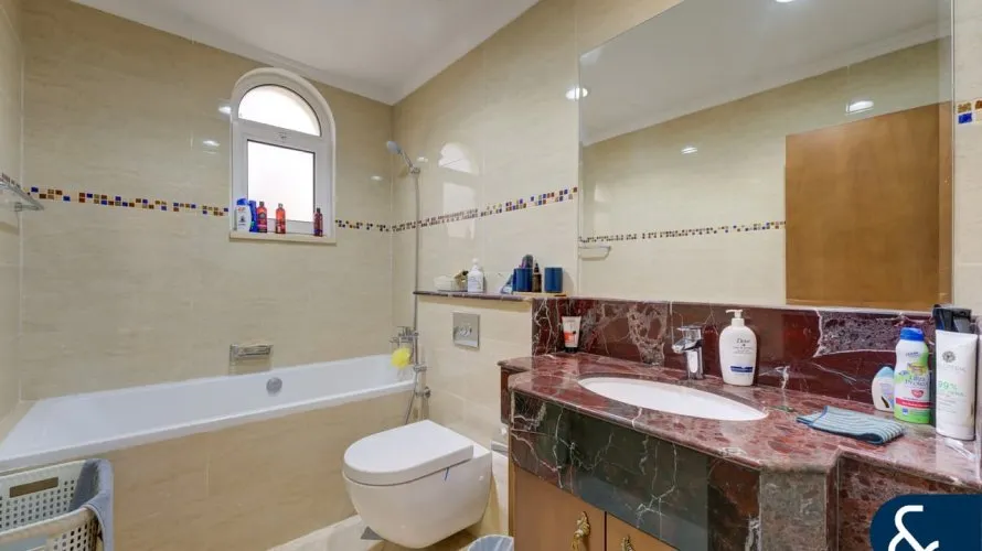 6 bedrooms villa for sale , The Villa, Dubai, UAE No. 1359 № 8