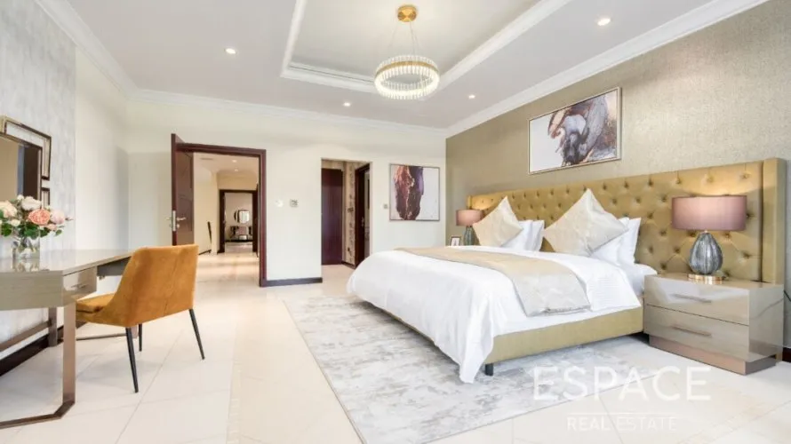5 bedrooms villa for sale , Palm Jumeirah, Dubai, UAE No. 1054 № 7
