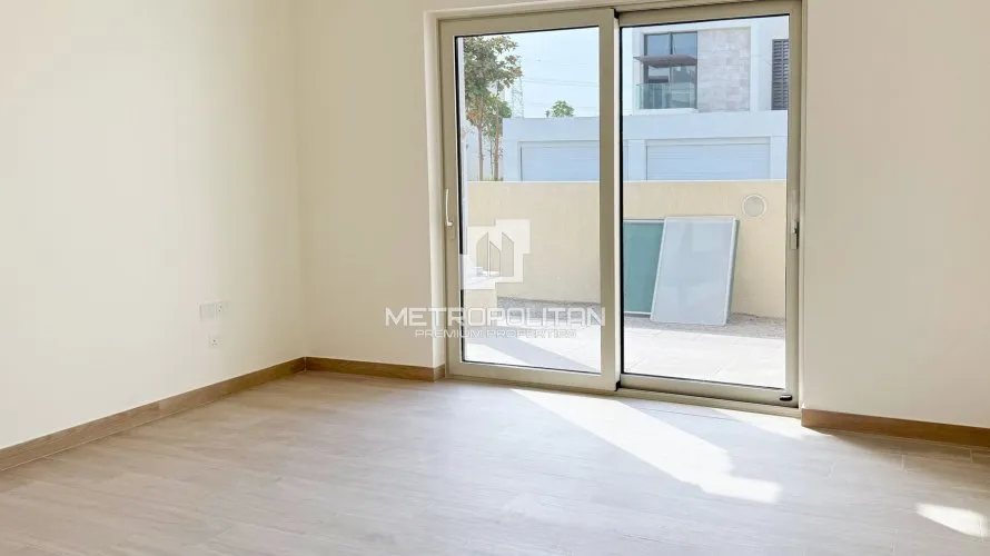 5 bedrooms villa for sale , District One, Mohammed Bin Rashid City, Dubai, UAE No. 1273 № 11