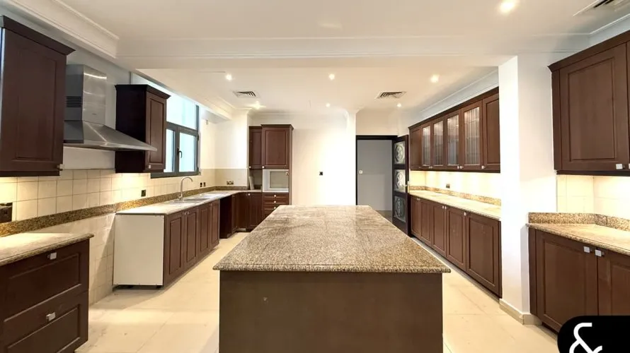 6 bedrooms villa for sale , Signature Villas, Palm Jumeirah, Dubai, UAE No. 1303 № 25