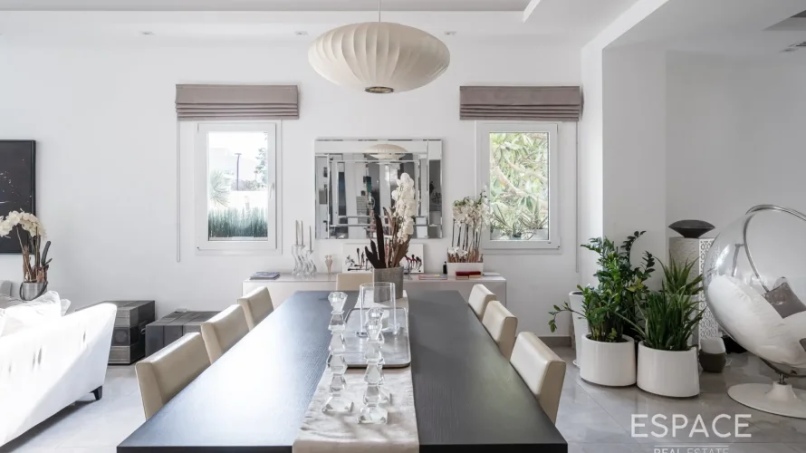 4 bedrooms villa for sale , Meadows, Dubai, UAE No. 1191 № 3