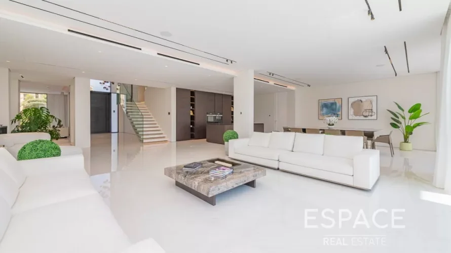 5 bedrooms villa for sale , Palm Jumeirah, Dubai, UAE No. 1055 № 2