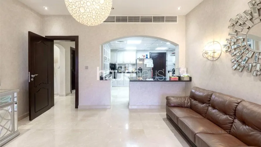 6 bedrooms villa for sale , Meadows, Dubai, UAE No. 795 № 4