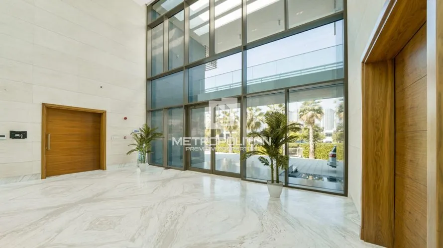 8 bedrooms villa for sale , District One, Mohammed Bin Rashid City, Dubai, UAE No. 674 № 2