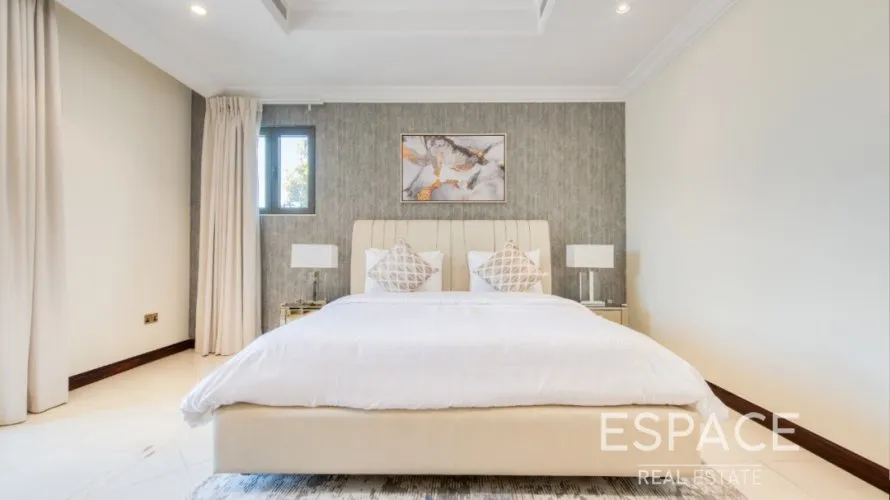 5 bedrooms villa for sale , Palm Jumeirah, Dubai, UAE No. 1054 № 14