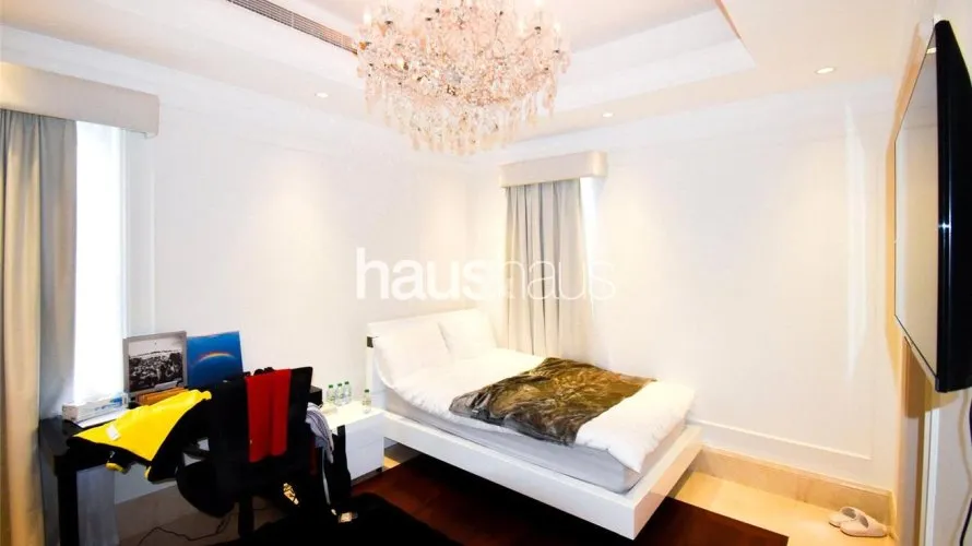 5 bedrooms villa for sale , Arabian Ranches, Dubai, UAE No. 781 № 11