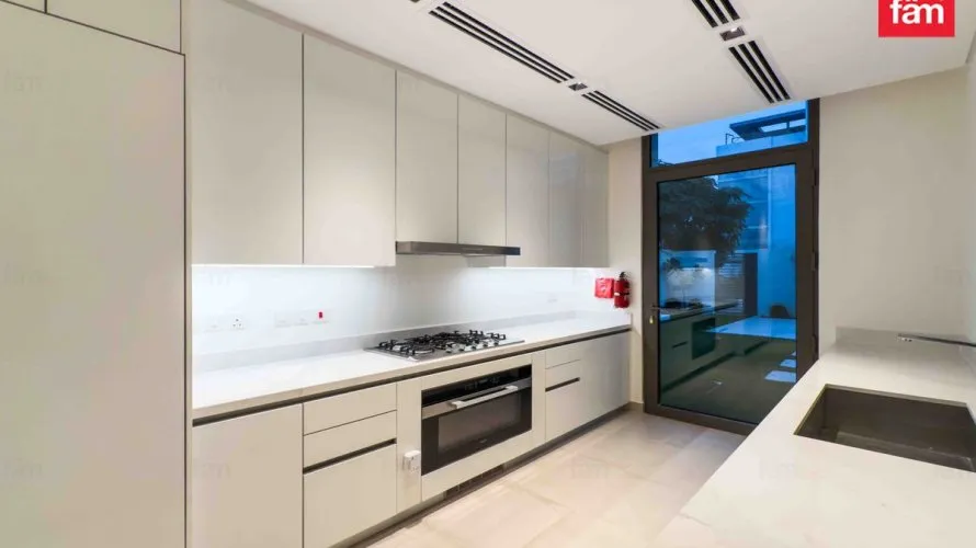 4 bedrooms villa for sale , Dubai, UAE No. 992 № 25