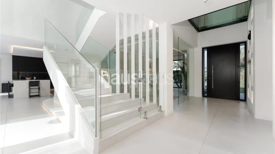 4 bedrooms villa for sale , Jumeirah Islands, Dubai, UAE No. 829 № 13