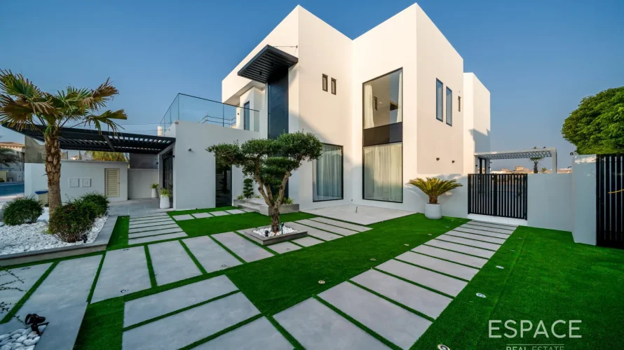 4 bedrooms villa for sale , Palm Jumeirah, Dubai, UAE No. 1018 № 15