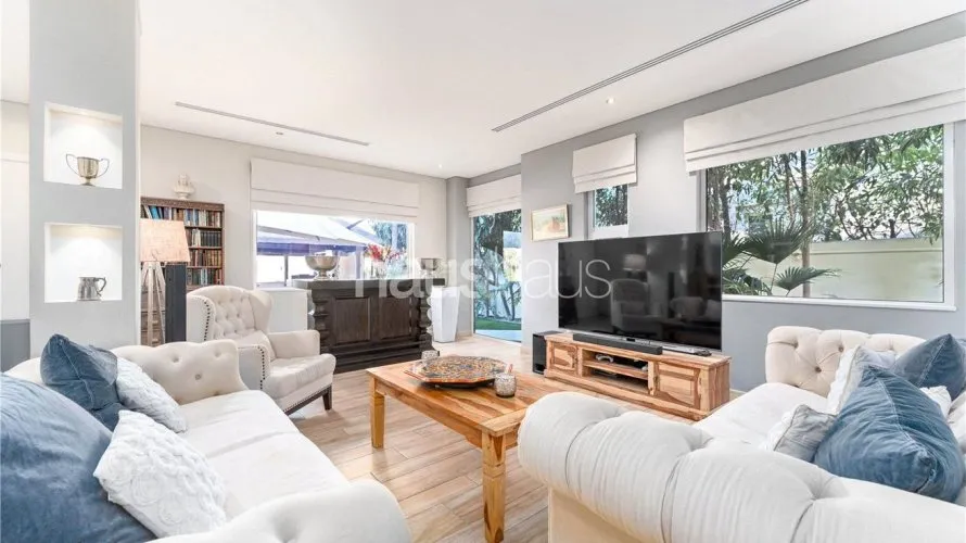 5 bedrooms villa for sale , Dubai Sports City, Dubai, UAE No. 787 № 18