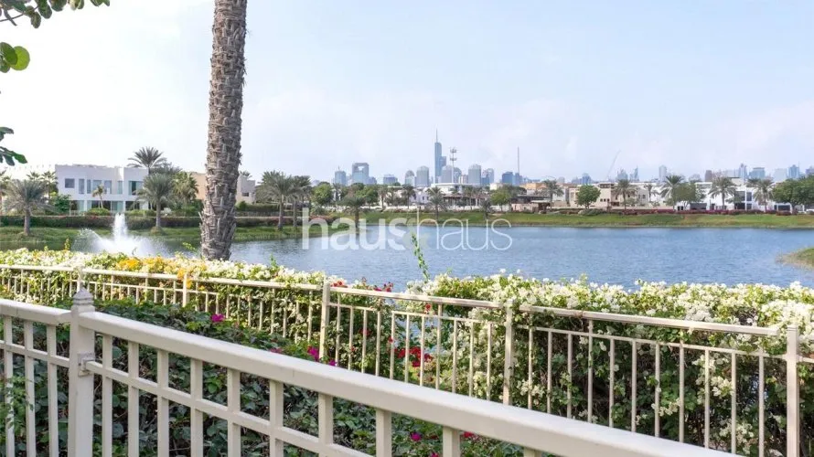 6 bedrooms villa for sale , Meadows, Dubai, UAE No. 795 № 24