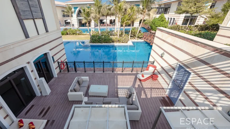 4 bedrooms villa for sale , Palm Jumeirah, Dubai, UAE No. 1036 № 18