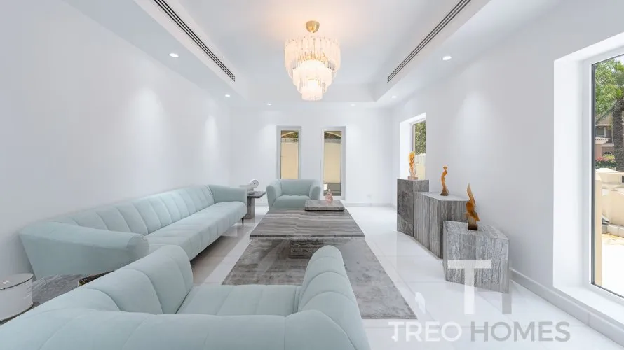 6 bedrooms villa for sale , Arabian Ranches, Dubai, UAE No. 687 № 2