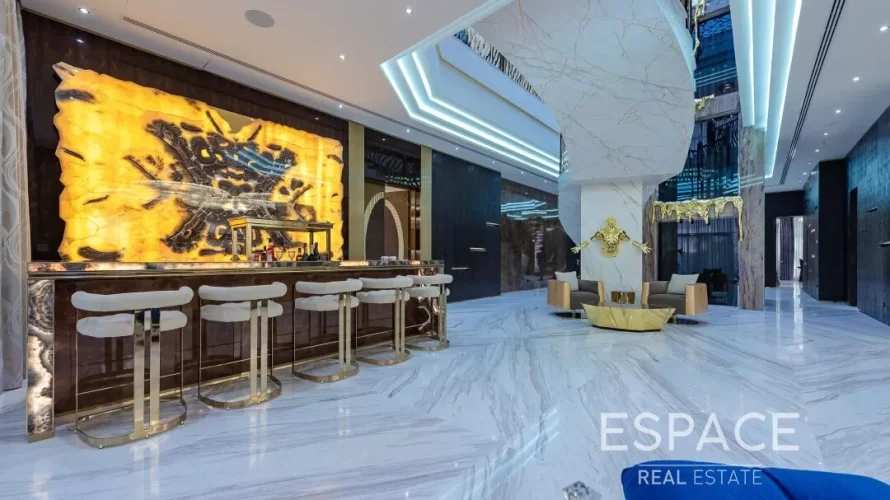 6 bedrooms villa for sale , Emirates Hills, Dubai, UAE No. 1051 № 5