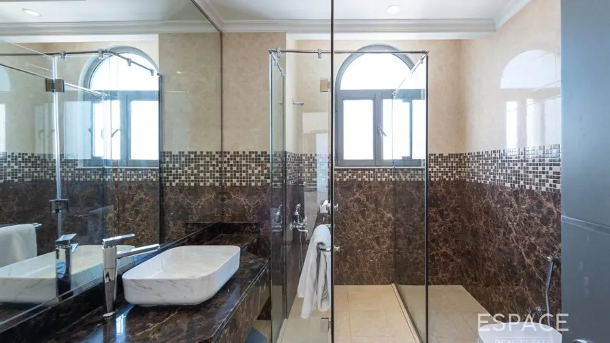 4 bedrooms villa for sale , Palm Jumeirah, Dubai, UAE No. 1041 № 14