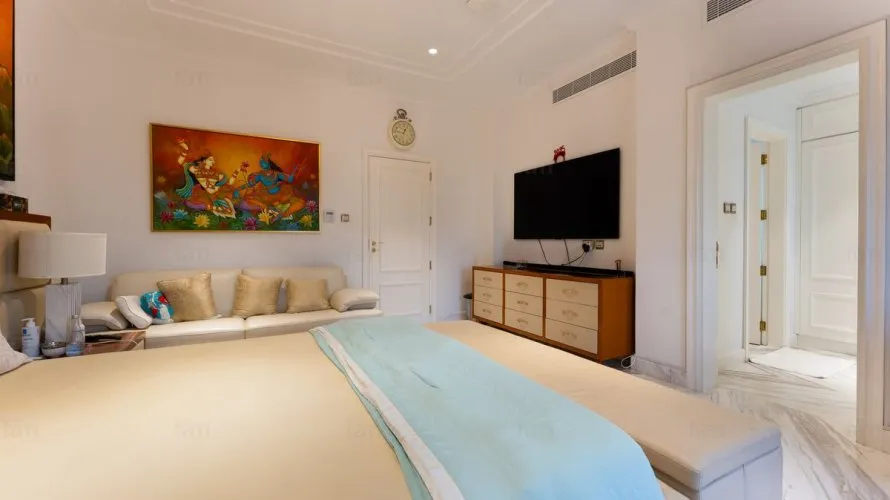 6 bedrooms villa for sale , Dubai, UAE No. 1343 № 8