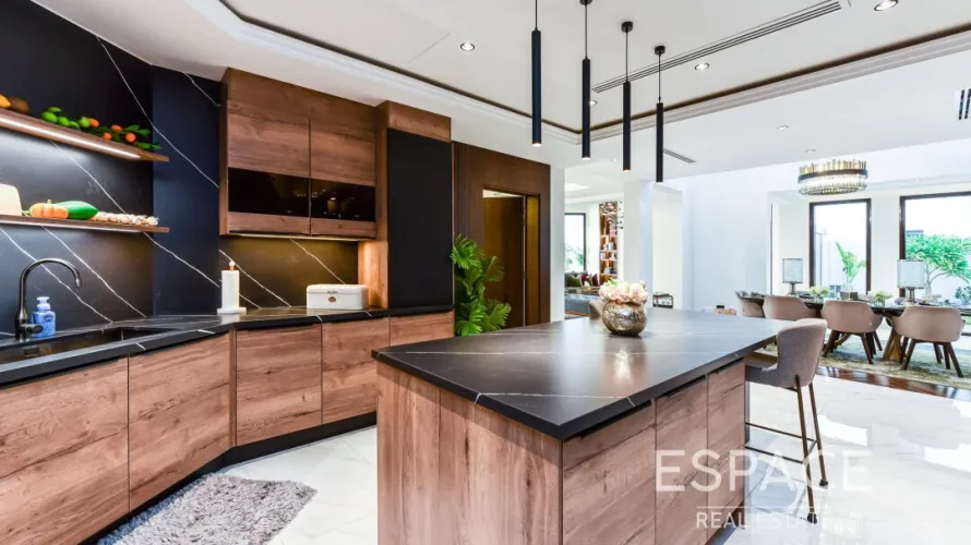 3 bedrooms villa for sale , Palm Jumeirah, Dubai, UAE No. 1024 № 3