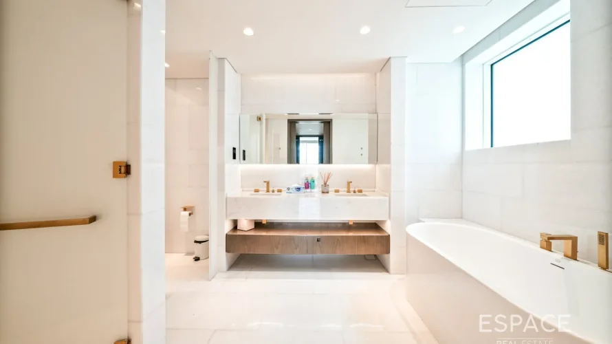 5 bedrooms villa for sale , Palm Jumeirah, Dubai, UAE No. 1031 № 13