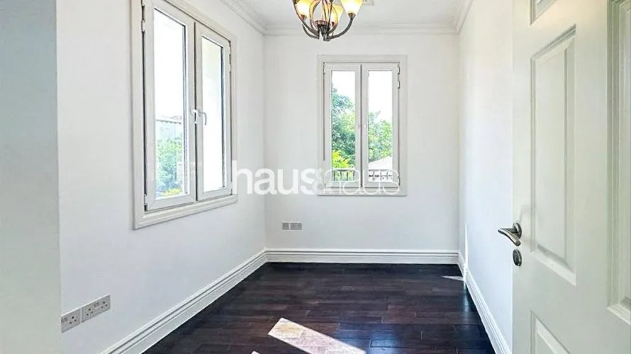 4 bedrooms villa for sale , Jumeirah Golf Estates, Dubai, UAE No. 834 № 17