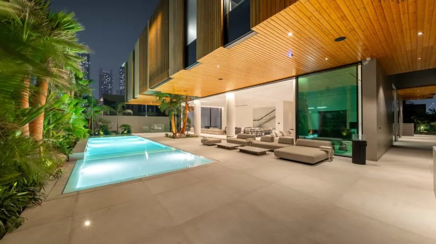 6 bedrooms villa for sale , Al Wasl, Dubai, UAE No. 1066 № 1