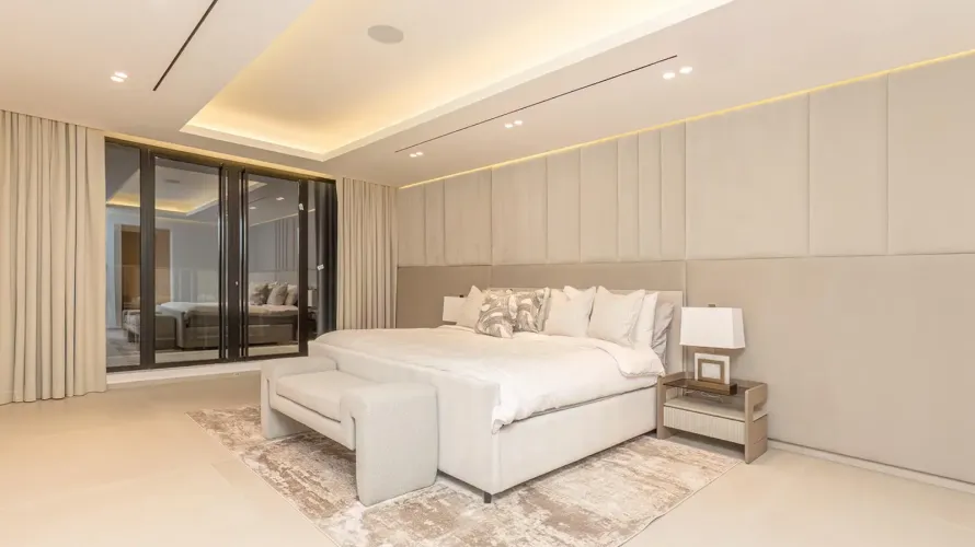 6 bedrooms villa for sale , Dubai, UAE No. 358 № 11