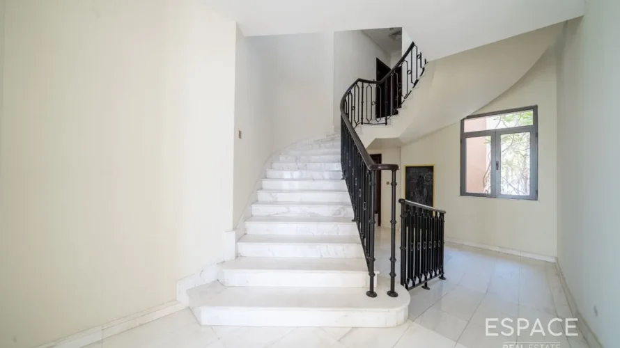 6 bedrooms villa for sale , Palm Jumeirah, Dubai, UAE No. 1044 № 5