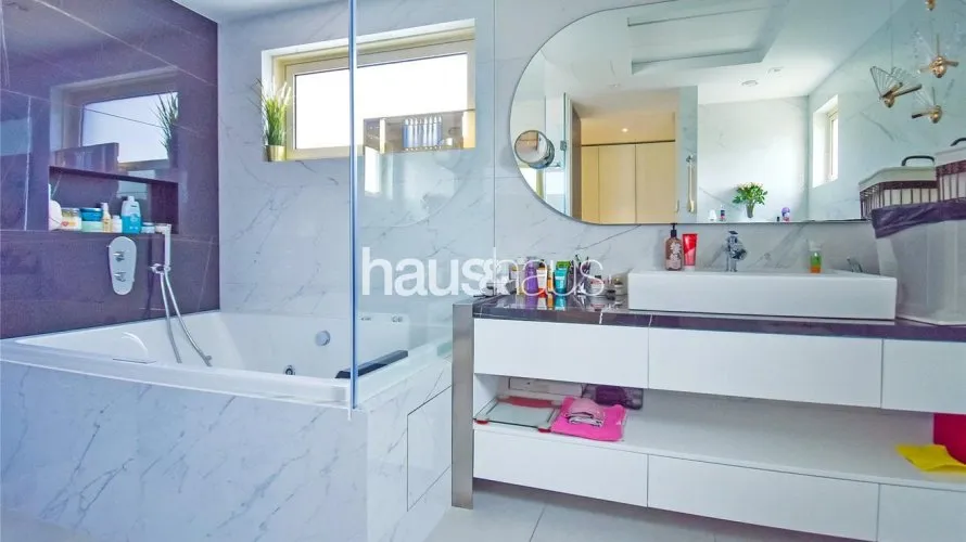 4 bedrooms villa for sale , Jumeirah Islands, Dubai, UAE No. 783 № 6