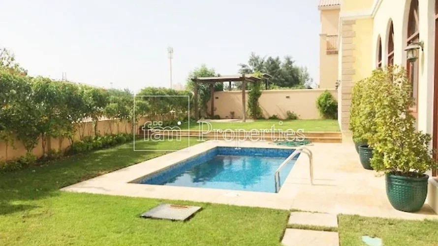 6 bedrooms villa for sale , Dubai, UAE No. 304 № 12