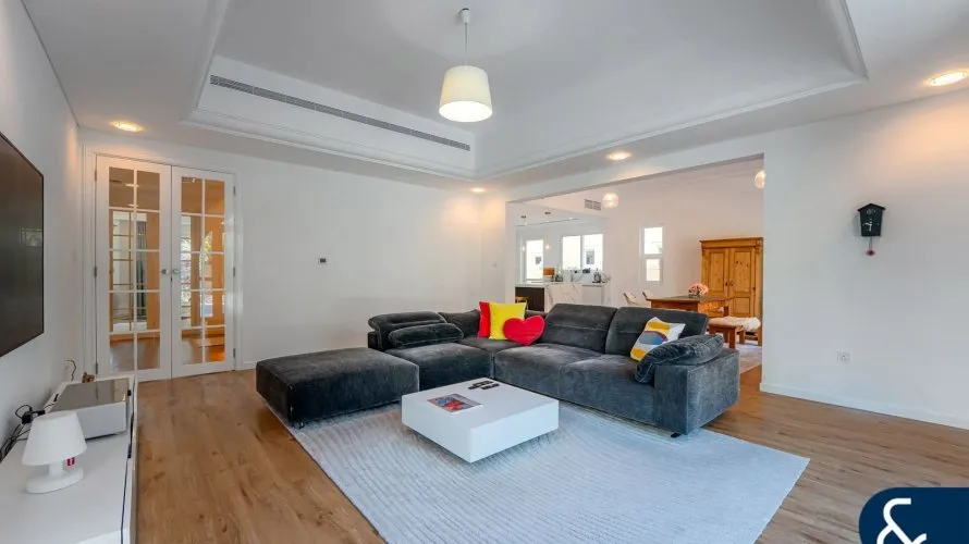 5 bedrooms villa for sale , Victory Heights, Dubai Sports City, Dubai, UAE No. 1617 № 3