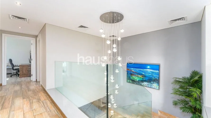 5 bedrooms villa for sale , Dubai Sports City, Dubai, UAE No. 787 № 14