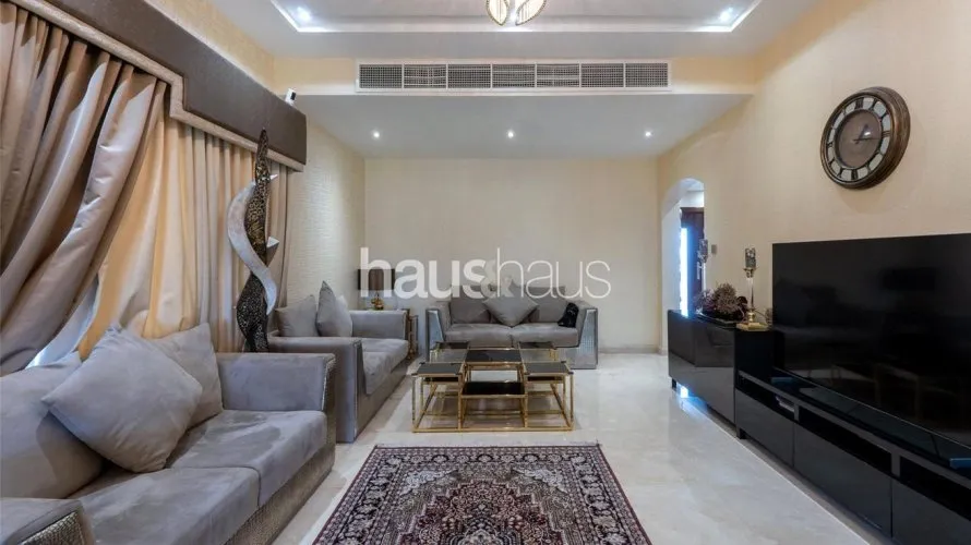 6 bedrooms villa for sale , Meadows, Dubai, UAE No. 795 № 27