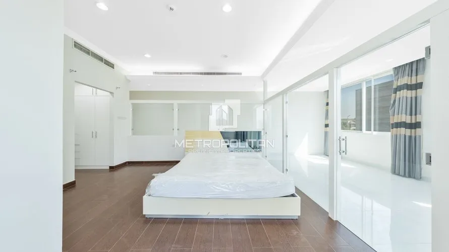 6 bedrooms villa for sale , Al Barsha, Dubai, UAE No. 1274 № 19