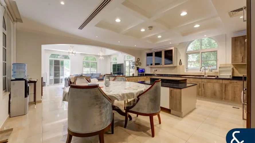 6 bedrooms villa for sale , The Villa, Dubai, UAE No. 1359 № 4