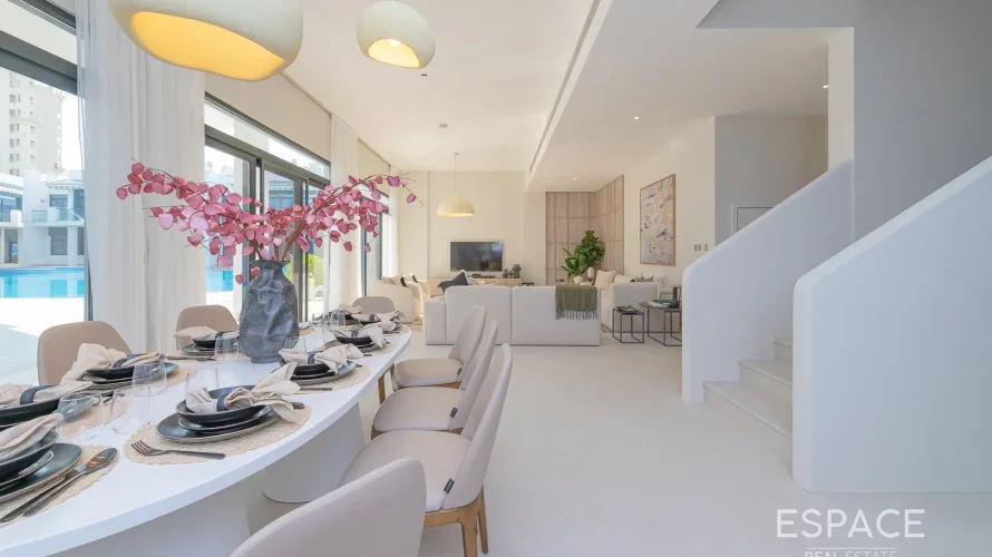 4 bedrooms townhouse for sale , Palma Residences, Palm Jumeirah, Dubai, UAE No. 1197 № 1