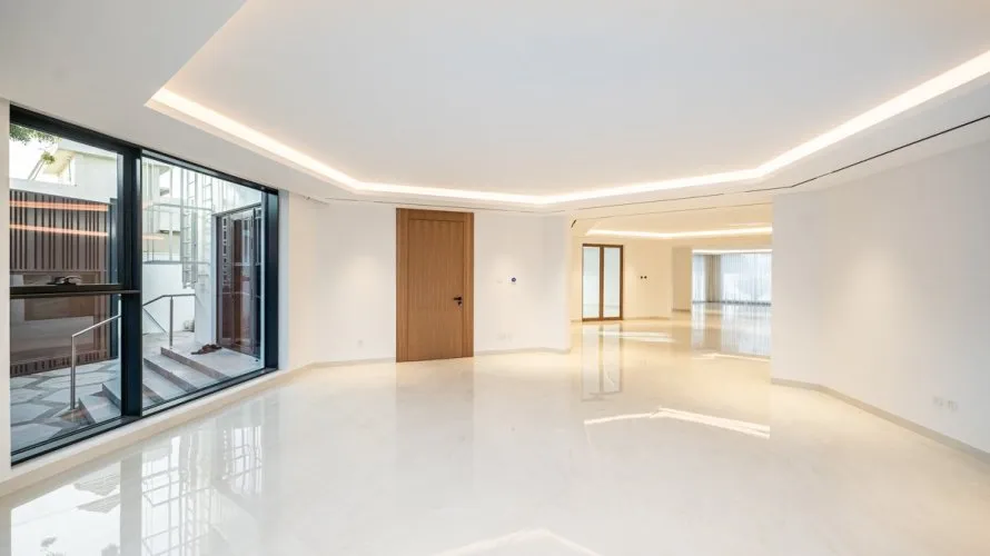 5 bedrooms villa for sale , Dubai, UAE No. 437 № 10