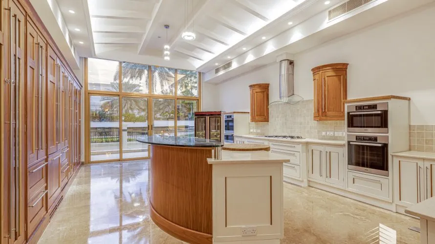 6 bedrooms villa for sale , Sector W, Emirates Hills, Dubai, UAE No. 321 № 11