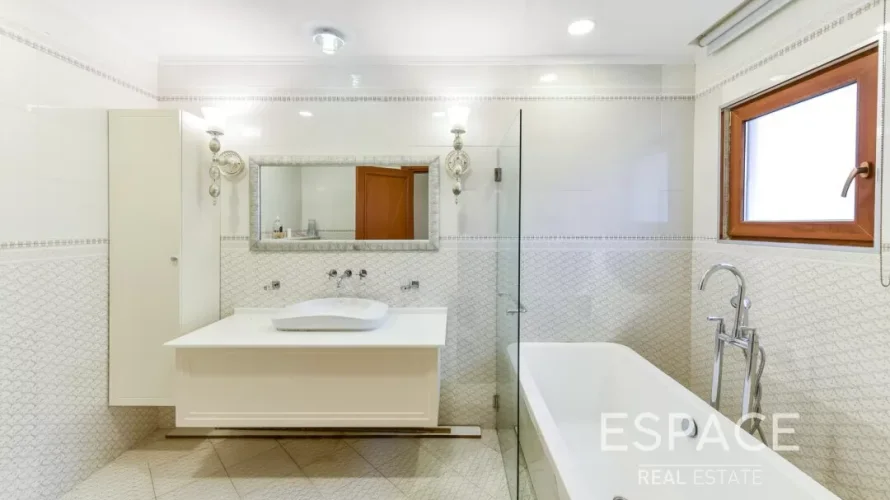 6 bedrooms villa for sale , Palm Jumeirah, Dubai, UAE No. 1061 № 13