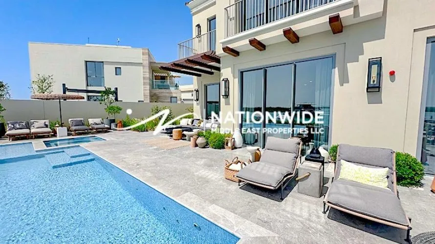 5 bedrooms villa for sale , Abu Dhabi, UAE No. 681 № 11