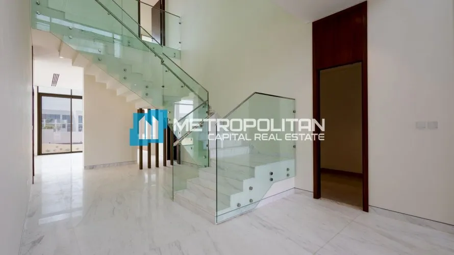 6 bedrooms villa for sale, Abu Dhabi, UAE No. 2247 № 10