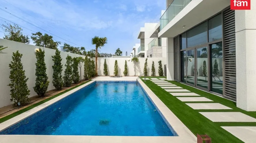 4 bedrooms villa for sale, Dubai, UAE No. 2414 № 16