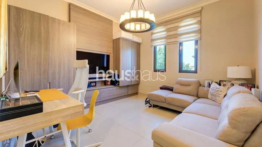 5 bedrooms villa for sale , Arabian Ranches 2, Dubai, UAE No. 2220 № 1