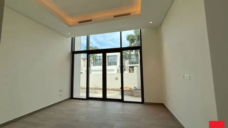 4 bedrooms villa for sale , Dubai, UAE No. 2419 № 18